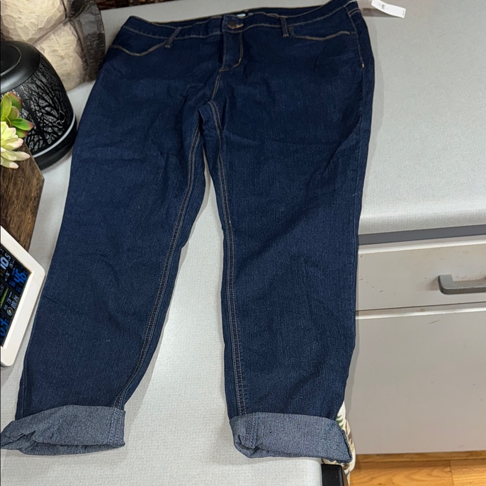 Old Navy Blue Ankle Cropped Jeans Classic Style